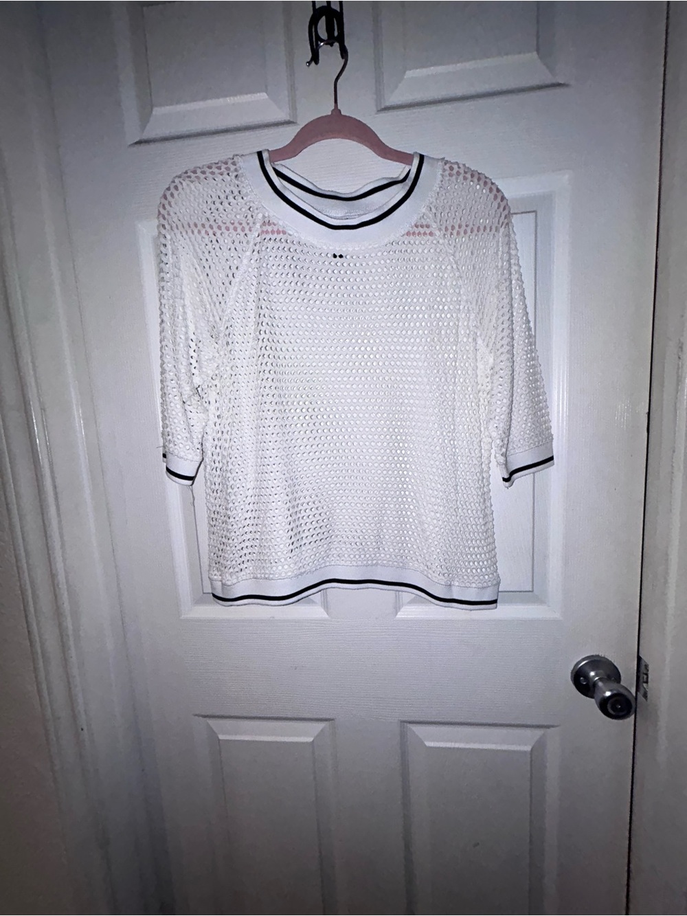 Bobeau (Nordstrom) White Open-Knit Short Sleeve Top with Black Trim
